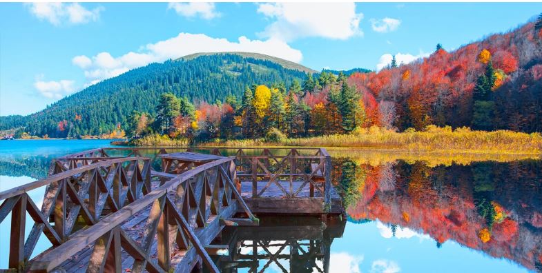 Abant Gölü Gezi Rehberi (2026) | Doğa Konaklama Aktiviteler 